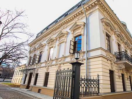 /assets/img/regiuni/Bucuresti-Ilfov/regiune/Casa Cesianu.jpg